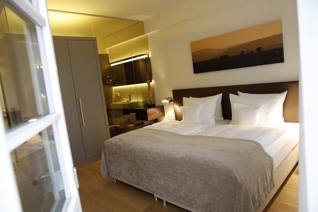 Weinhaus Henninger Hotell Kallstadt Eksteriør bilde